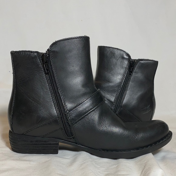 Born Black Leather Ankle Boots with Decorative Buckles - Women-8 - Picture 9 of 13